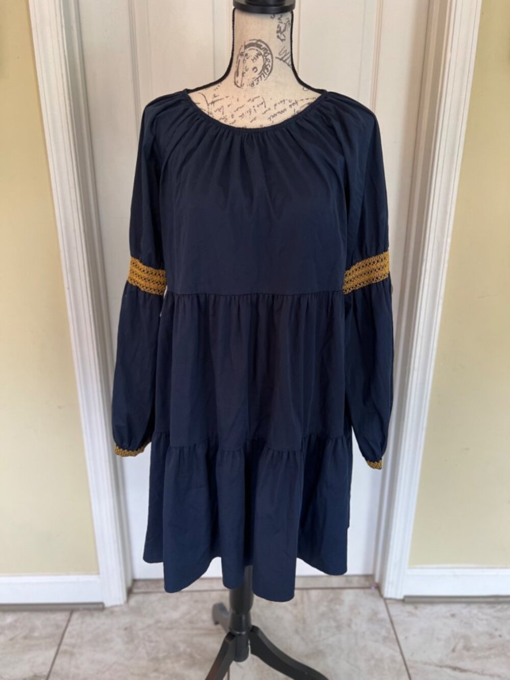 Elizabeth & James Embroidered Dress Navy Blue Boho Tiered Short Long Sleeve L